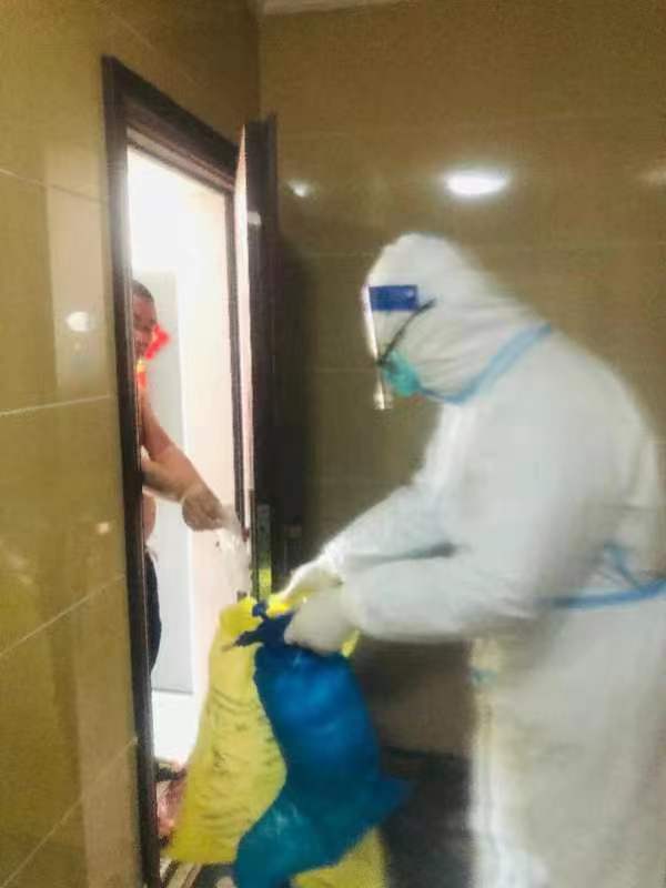 胡鑫.jpg 胡鑫.jpg